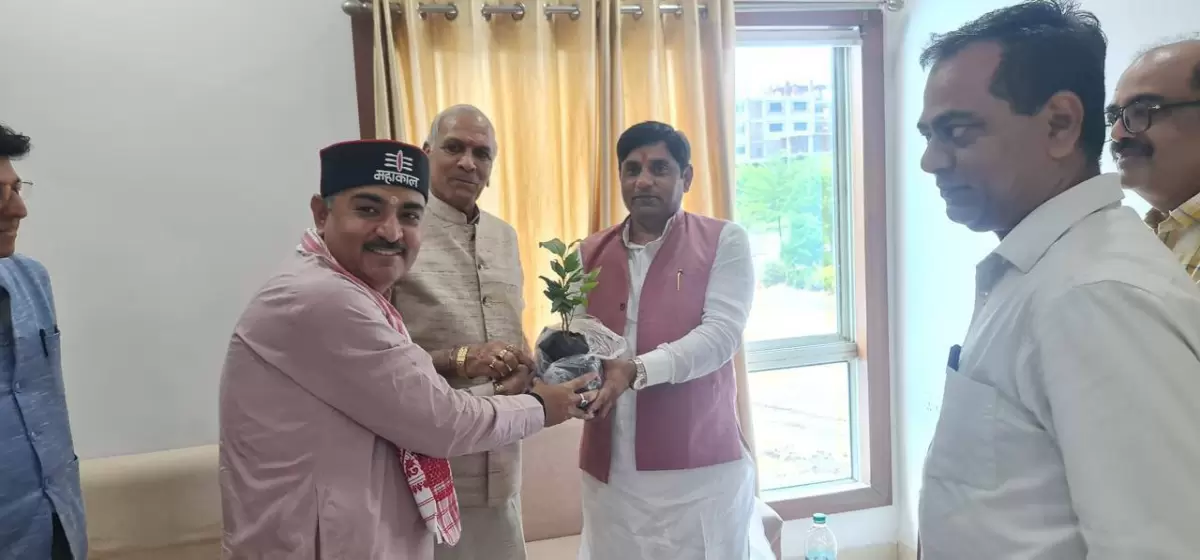 Indore Visit: Environment Board Meeting on Monsoon Plantation