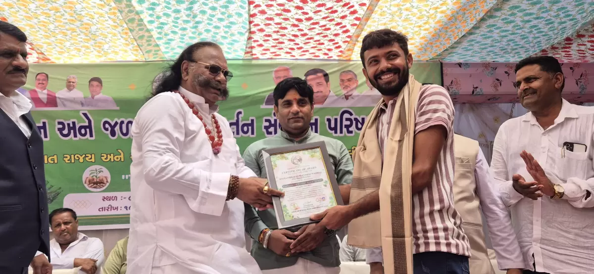 ‘One Tree for Mother’ Tree Conservation Workshop Held in Dwarka